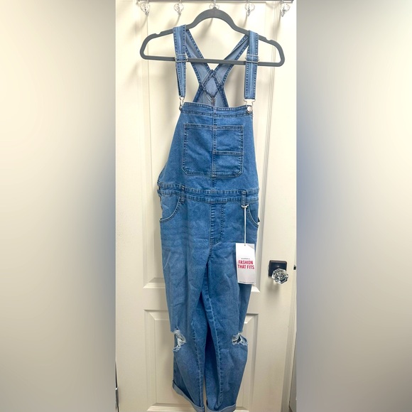 NWT Celebrity Pink Blue Denim Overalls SZ M - Picture 1 of 3